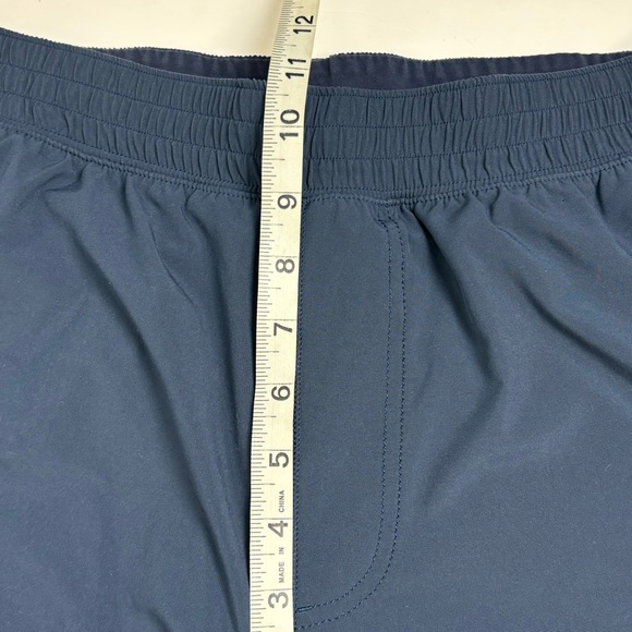 Lululemon Shorts Mens Large‎ Blue Side Stripes 11” Stretch Unlined Lightweight - Picture 14 of 15